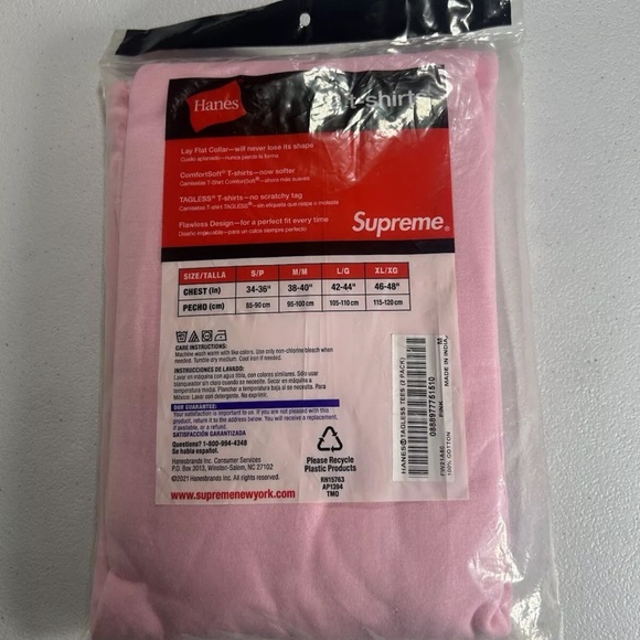 Supreme/Hanes Taglees Tees (2 pack) Pink Size M New SS21 - Picture 2 of 7